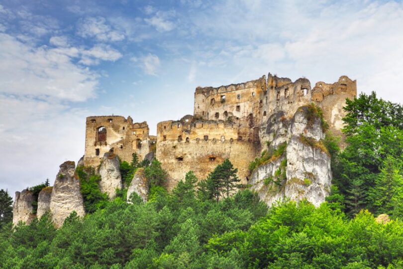 Najkrajšie hrady na Slovensku