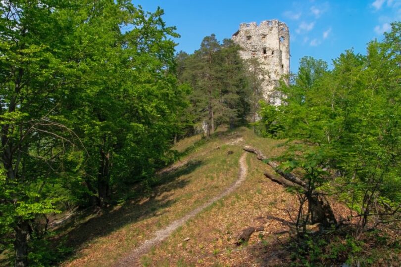 Hrad Uhrovec