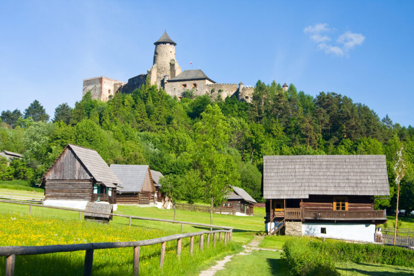 Najkrajšie hrady na Slovensku